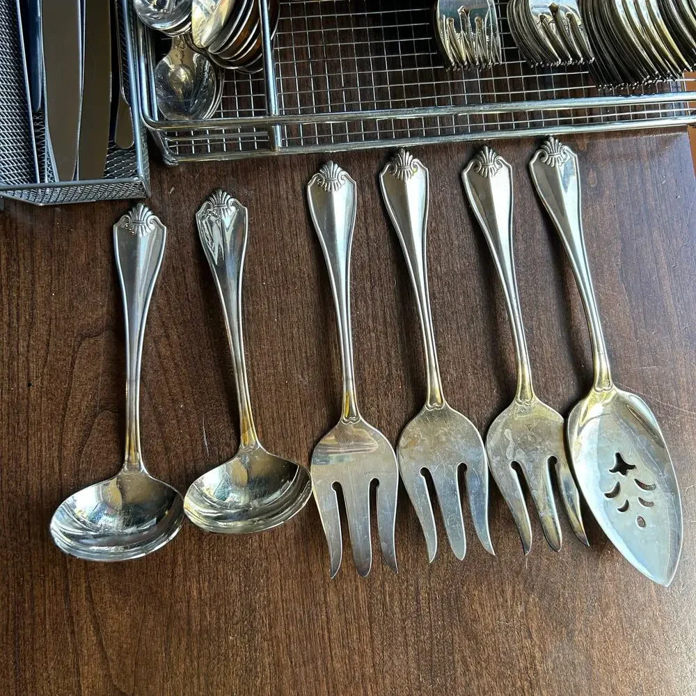 Oneida 118 piece flatware set King James 1881 w/ serving pieces